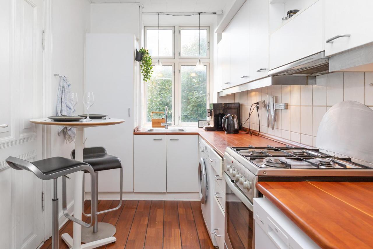 5 Min Fra Banegarden - Plads Til 4-personer Апартаменты *